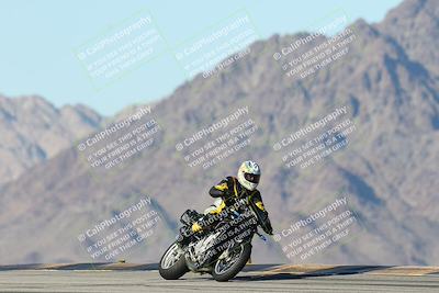 media/Dec-01-2025-Moto Forza (Mon) [[2daa91e15f]]/3-Beginner Group/Session 4 Turn 9/